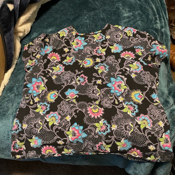 Scrub Top - Picture 1 of 4